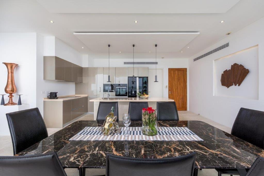 Unique Boutique Residences Bang Rak Beach  Extérieur photo